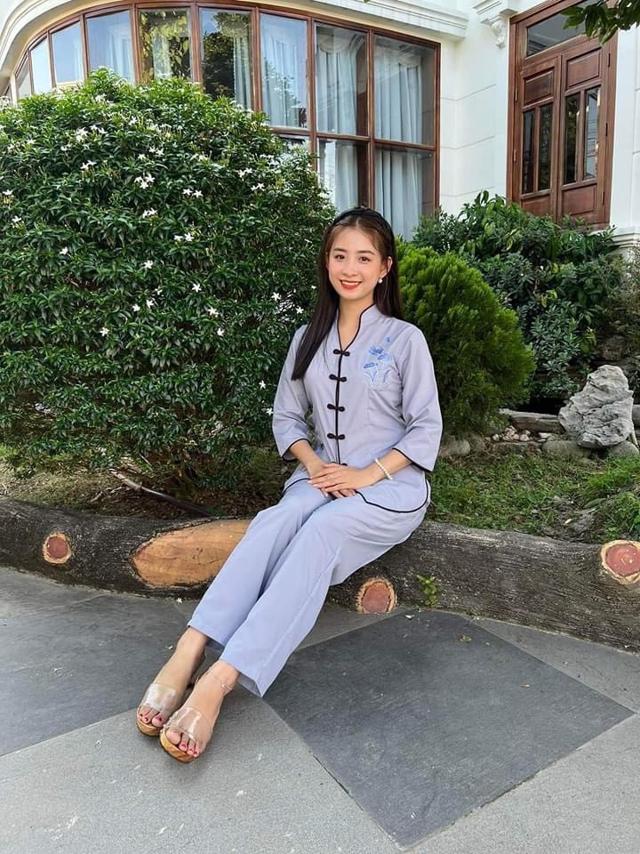 Đồ lam đi chùa _ mẫu sẫm tàu