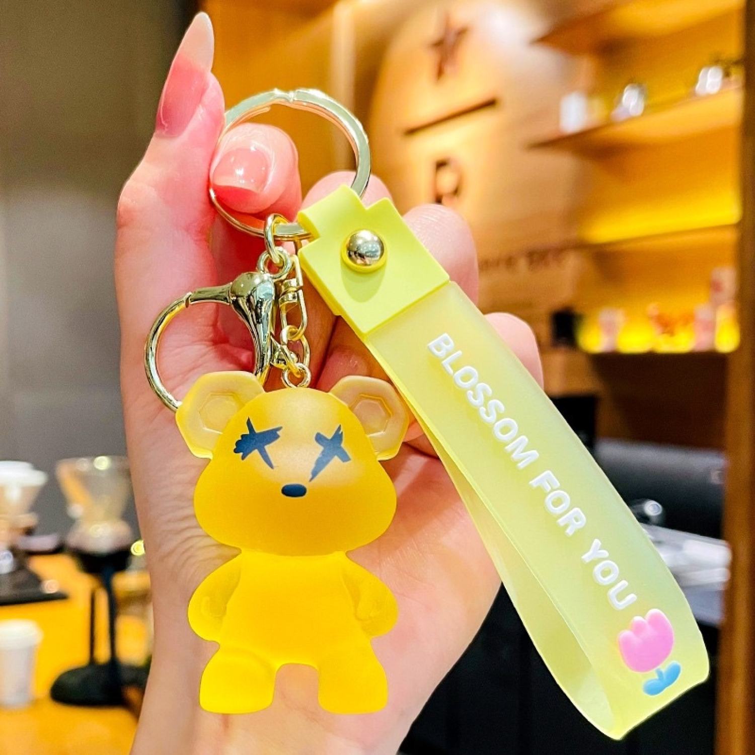 Móc khoá gấu hàn quốc pha lê dễ thương , móc khoá xe máy hot trend tiktok phụ kiện túi xách gấu hàn quốc Shin Store