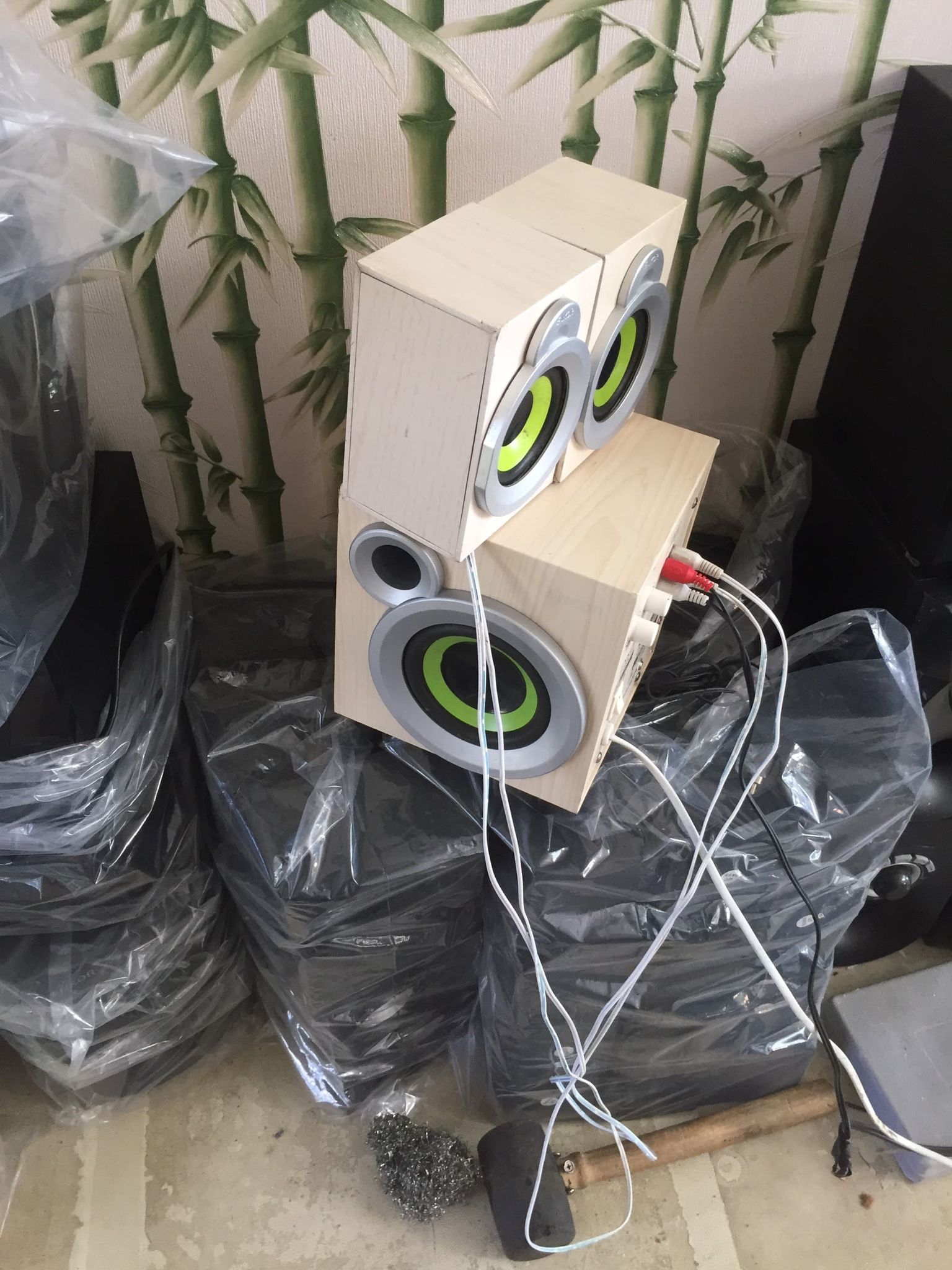 Loa vi tính Enkor E300 Plus - 2.1 Like New 95-97%