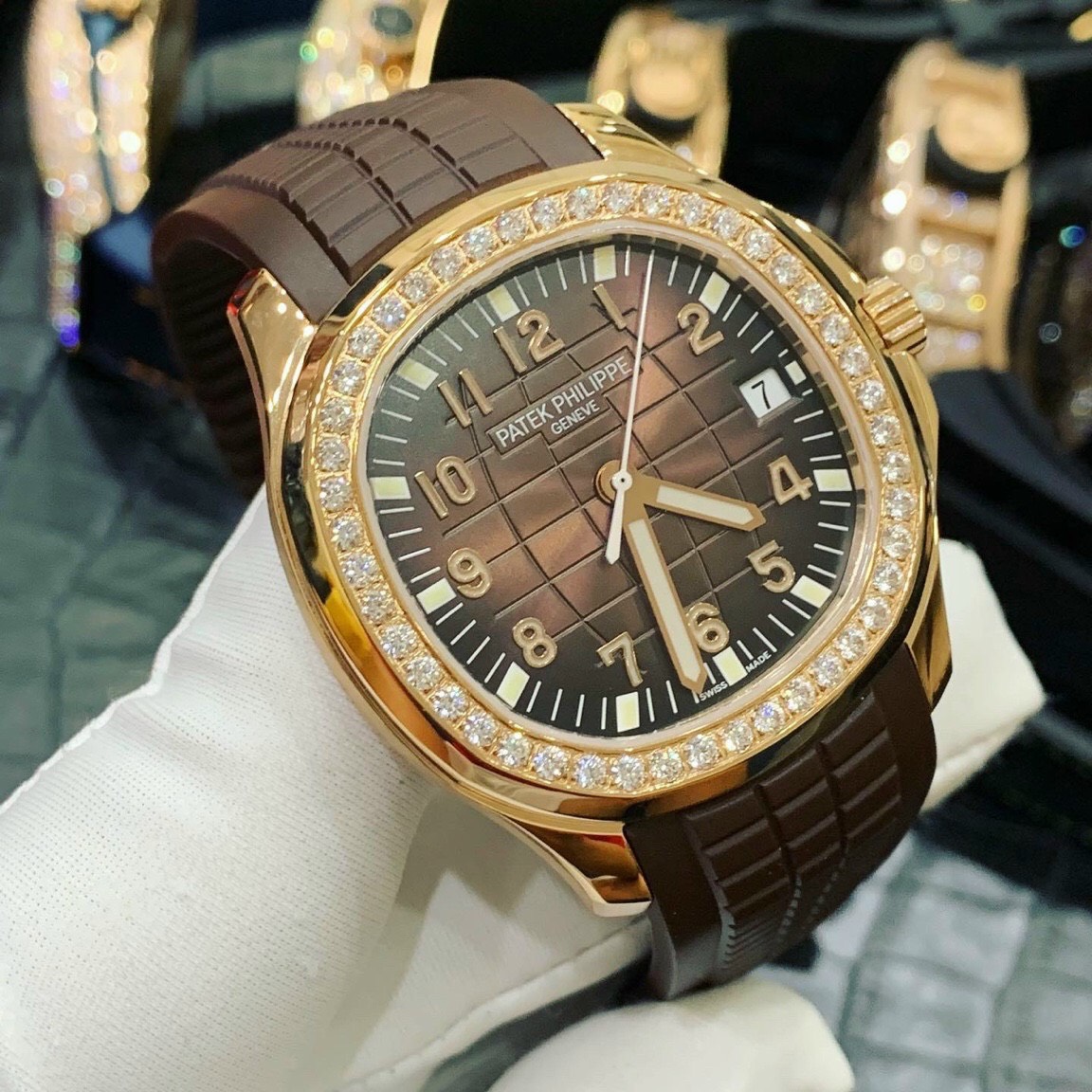 Đồng hồ Nam patek philippe cơ Automatic mặt nâuviền vàng đính đá size 42mm