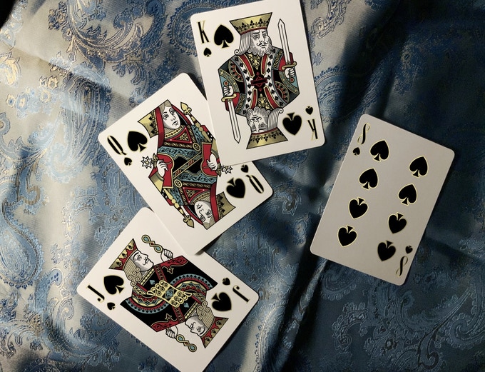 Bài tây Poker Charmers Playing Cards