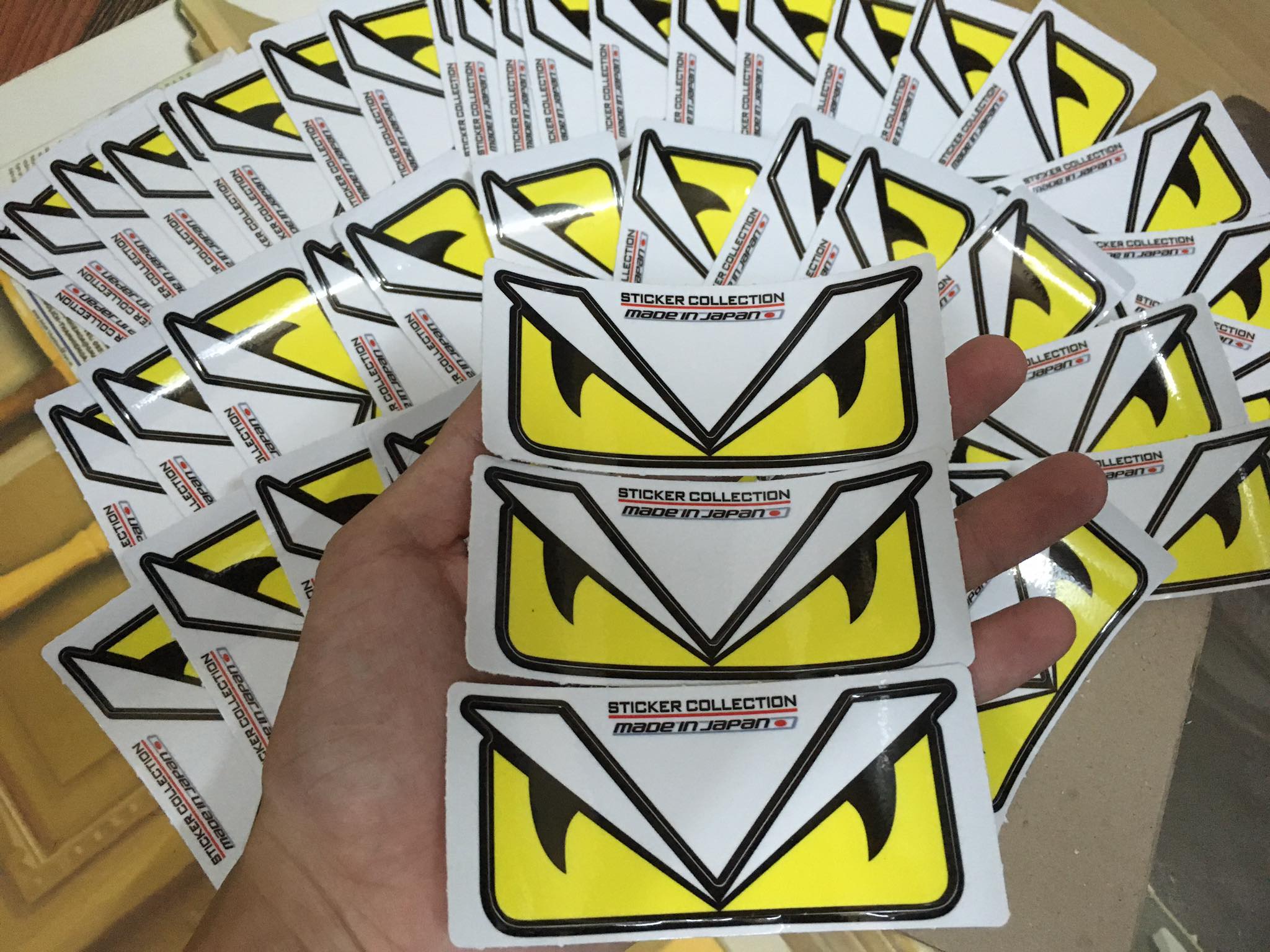 [HCM]COMBO 3 STIKER MẮT FENDI
