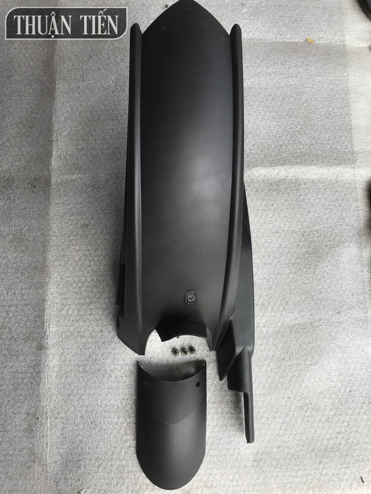 Exciter 150 front and rear fender kit with chain cover (comes with 3 front-mounted)