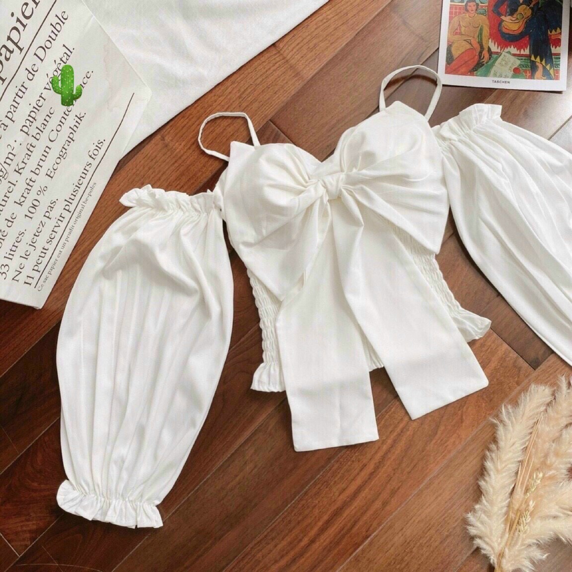 Mẫu áo hai dây nơ to trước ngực form dưới 45 kg trở lại áo kiểu croptop áo tay lỡ ôm bo áo vải kate mềm mịn đẹp