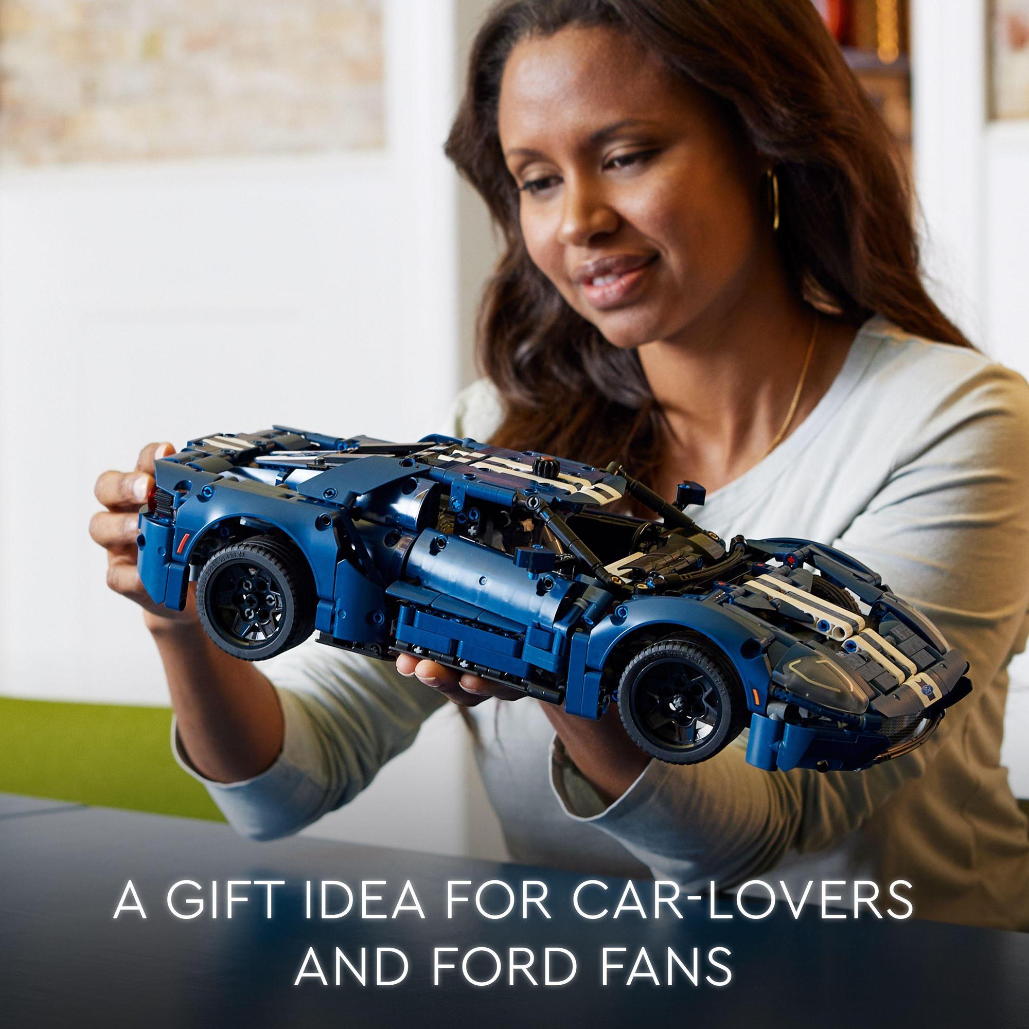 LEGO TECHNIC 42154 Siêu Xe Thể Thao Ford GT (1466 chi tiết)