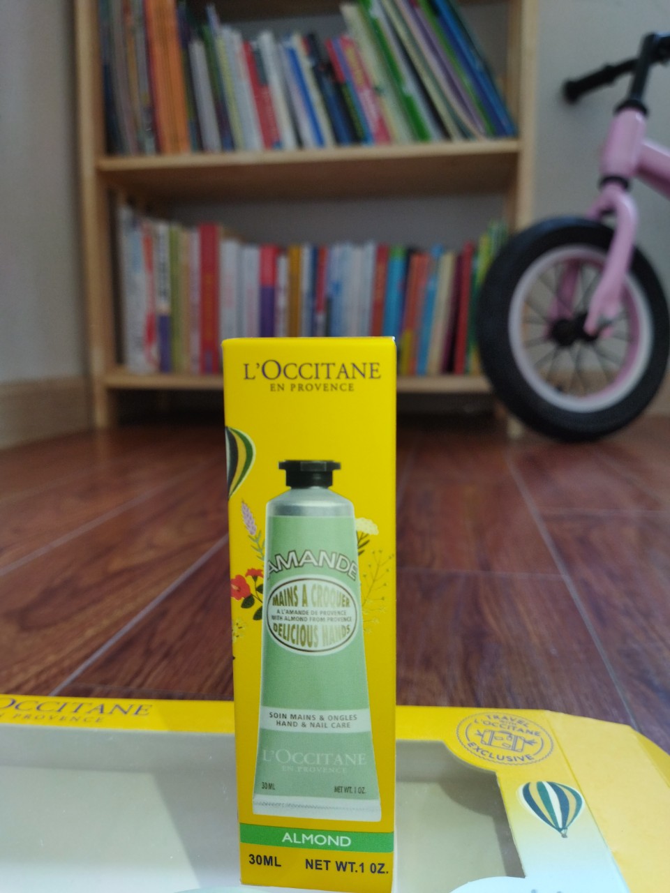 [HỘP 8 TUÝP ] Kem dưỡng da tay thần thánh L’Occitane
