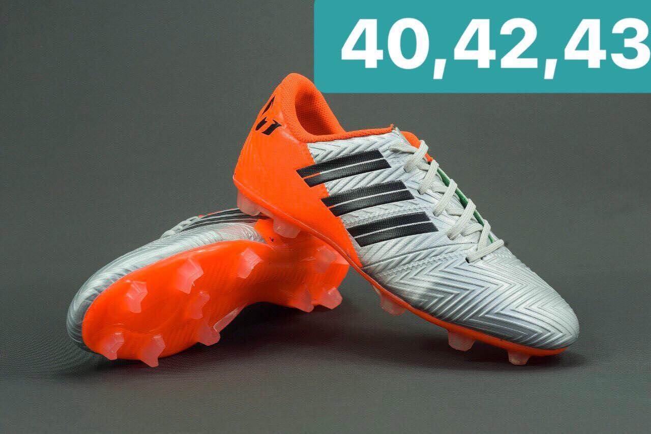 Giày bóng đá Messi