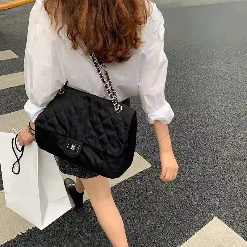 Túi xách Chloe Bag đeo vai dây xích trắng vải xốp i