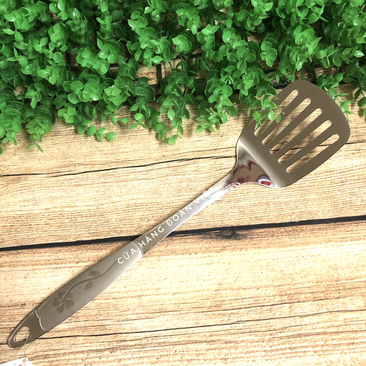 VÁ SẠN XẺNG VỢT INOX cán Bông 32cm. Dụng cụ Muôi Muỗng Vá Sạn Xẻng Vợt Dụng cụ nhà bếp chiên xào nấu cho GIA ĐÌNH và nhà hàng Chuyên Nghiệp