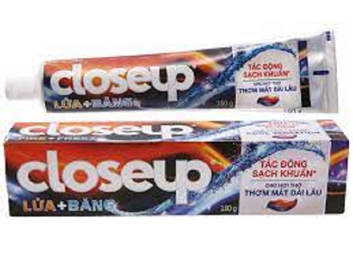 Kem đánh răng Closeup Lửa Băng mát lạnh cực sảng khoái 180g