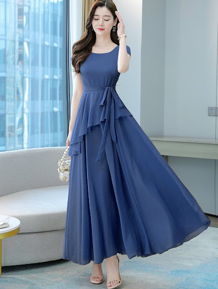 Long Stuffed Dress with Ruffled Hem and Tie-Waist