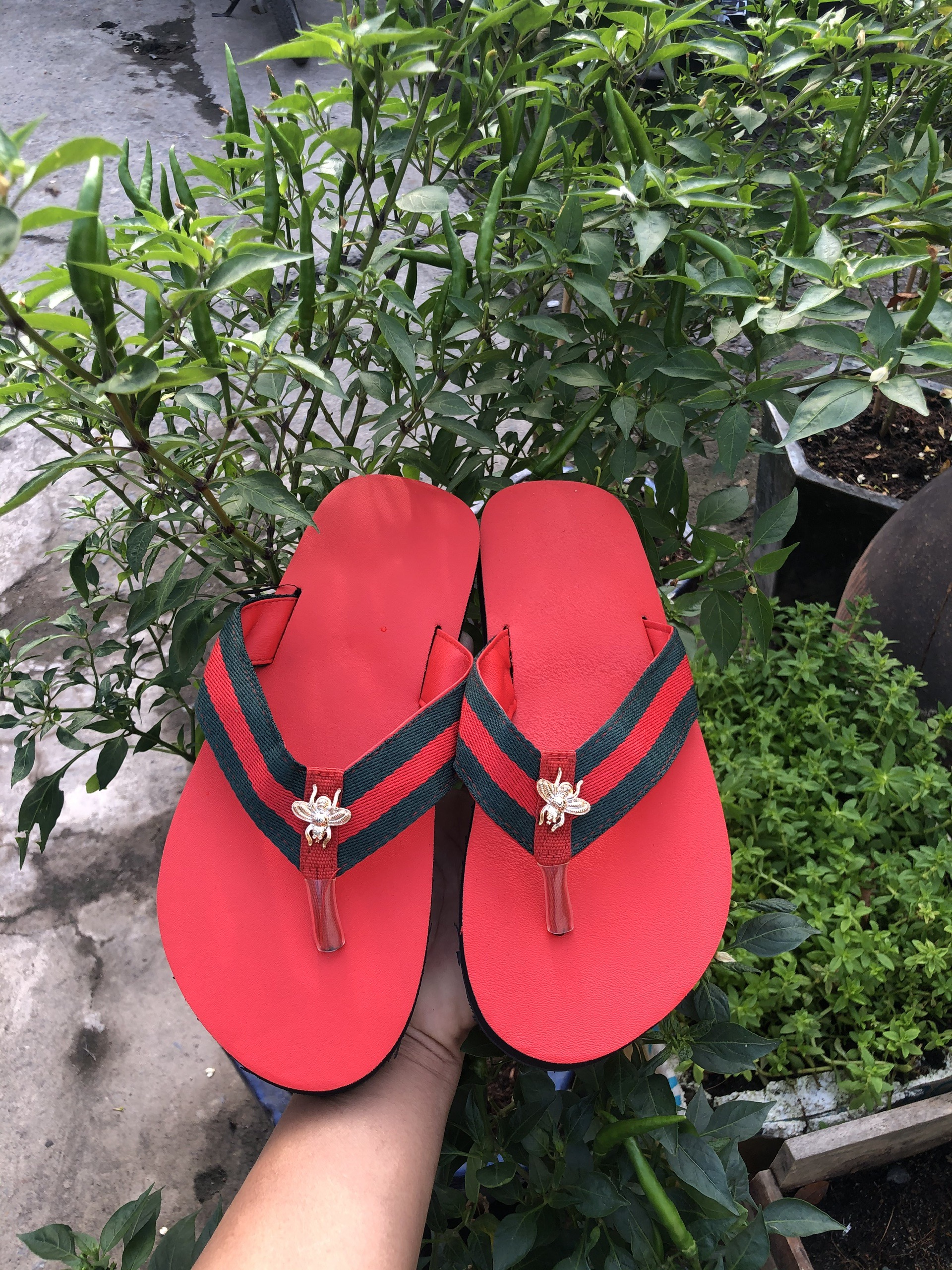 dép cặp nam nữ ( đế đỏ quai đỏ ) đủ màu đủ size
