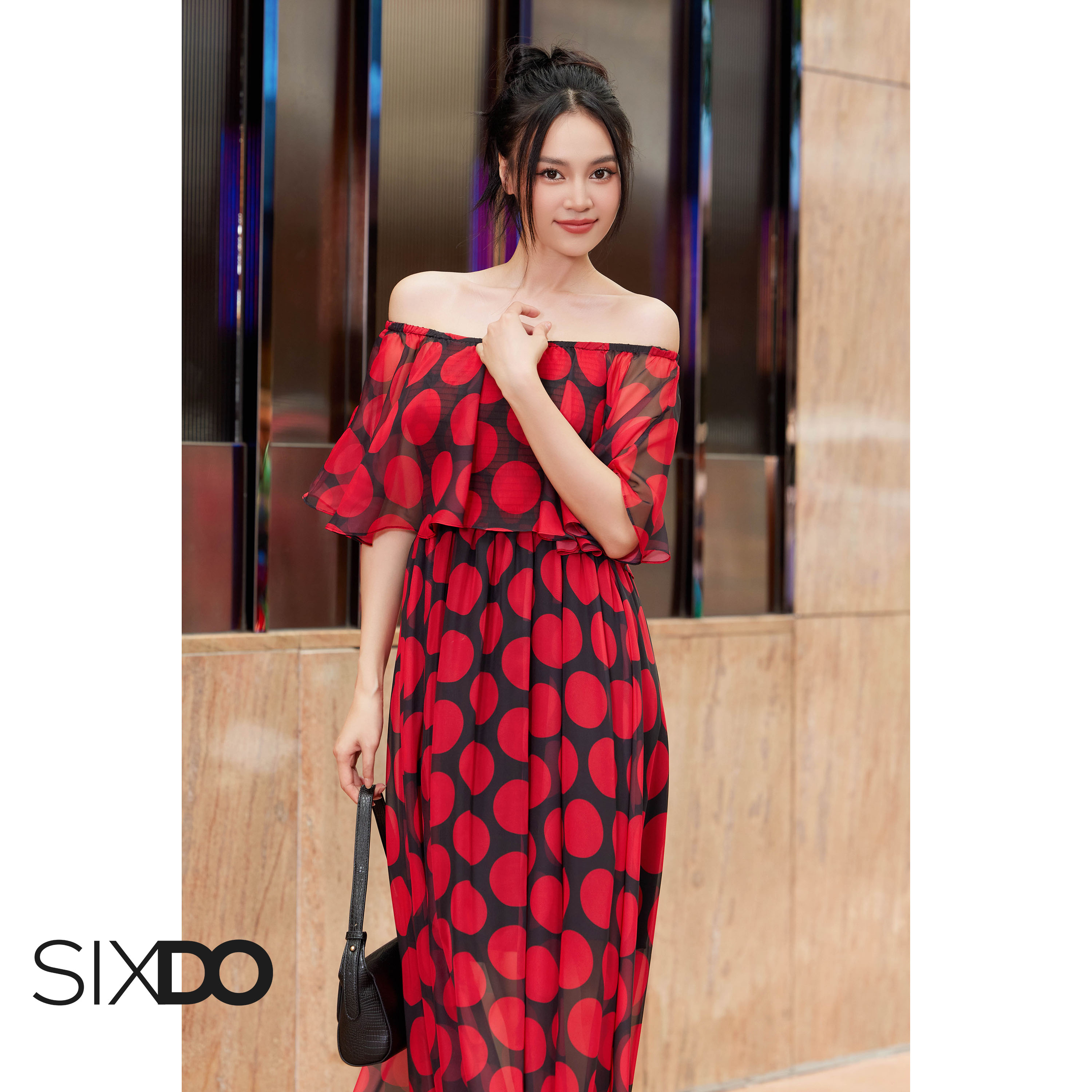 Đầm voan chấm bi trễ vai SIXDO