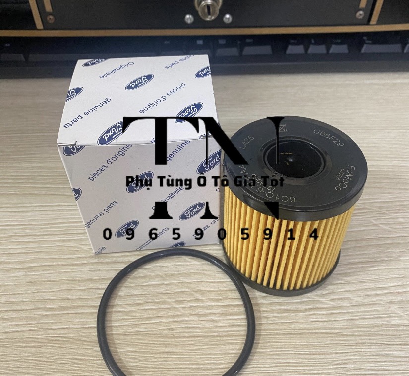 Lọc nhớt (lọc dầu) động cơ xe Ford Transit (Mã: 6C1Q6744AA/6C1Q6744BA /1373069) - Giấy Vàng