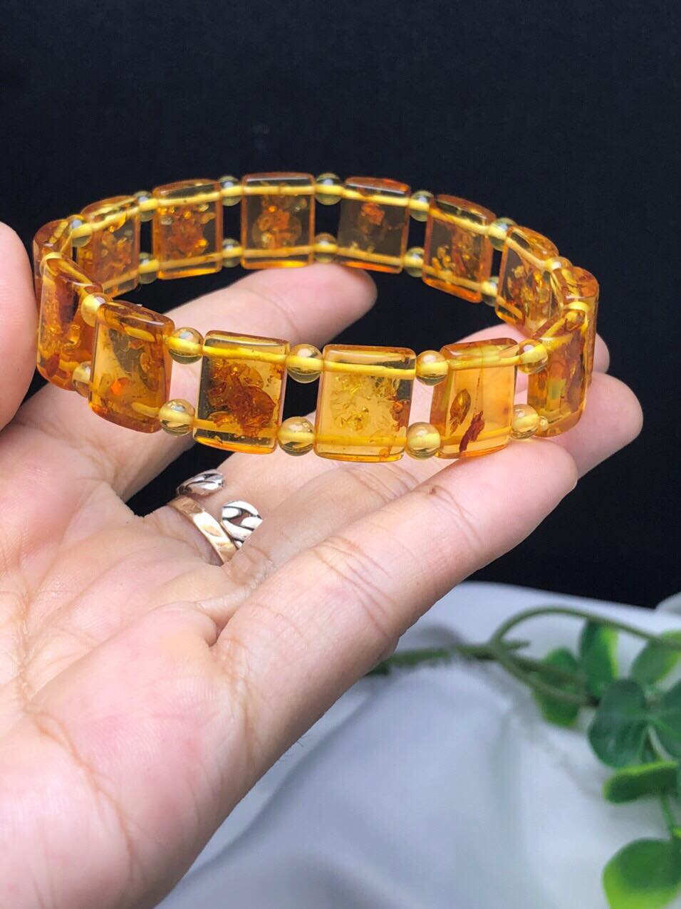 Vòng tay Hổ Phách Thiên Nhiên