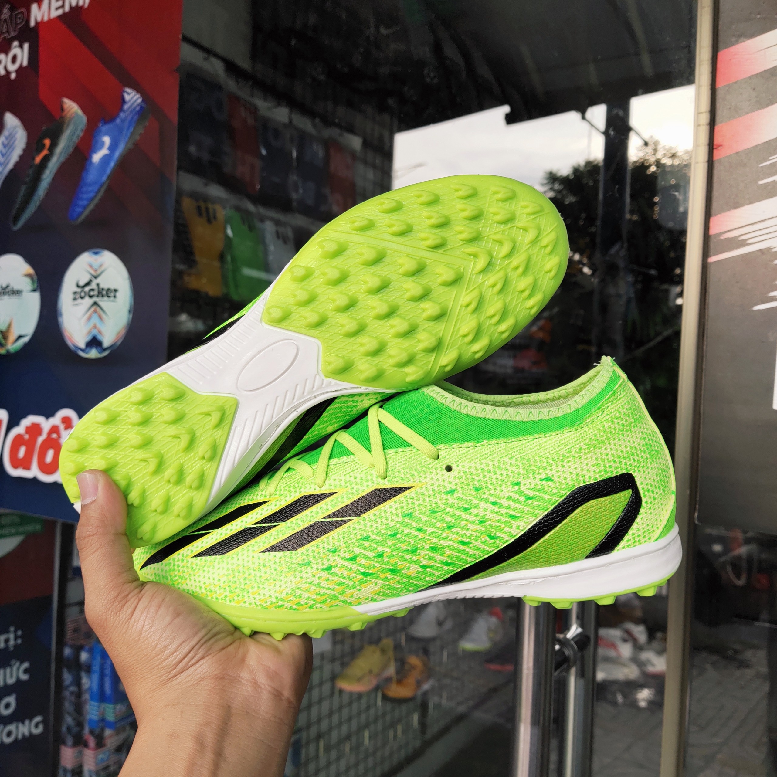 giày đá bóng winpro tf ( tặng khâu đế + túi rút + tất + hộp )