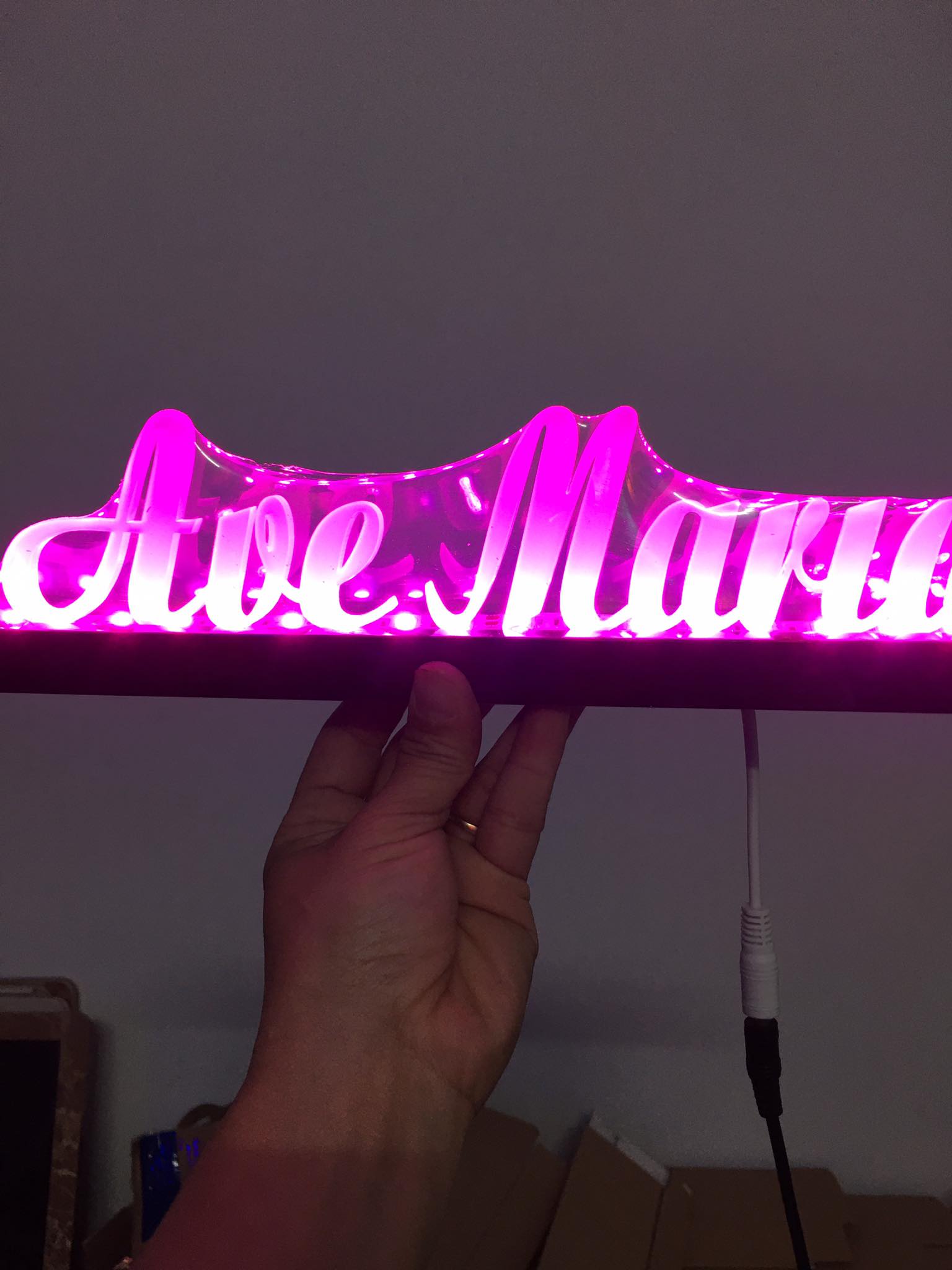 Chữ điện nổi- đèn led đổi màu -AVEMARIA