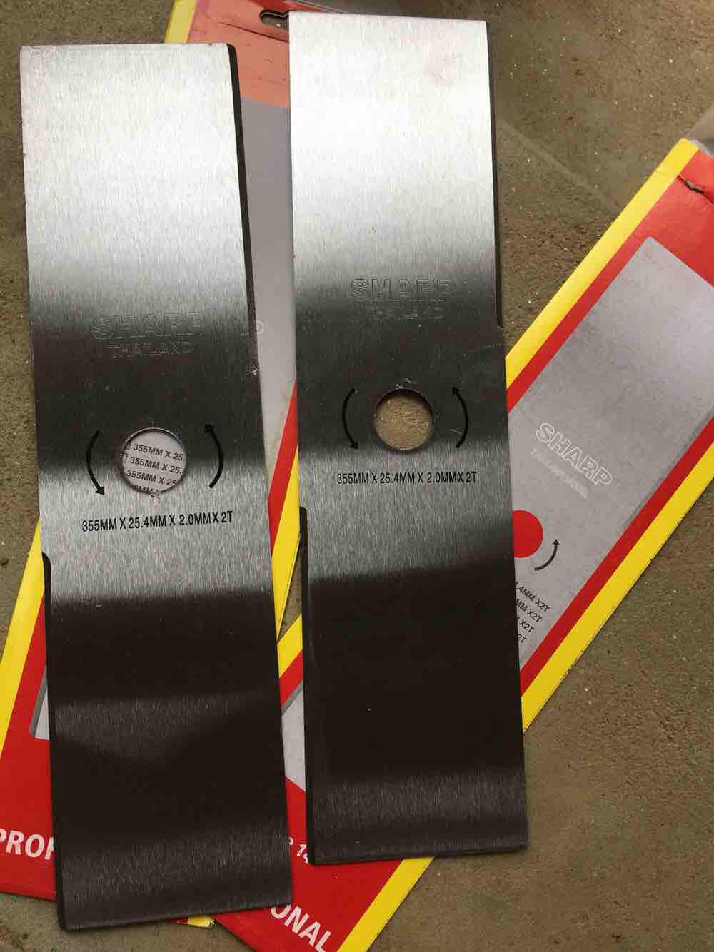 Lưỡi máy cắt cỏ Sharp thái lan dày đẹp