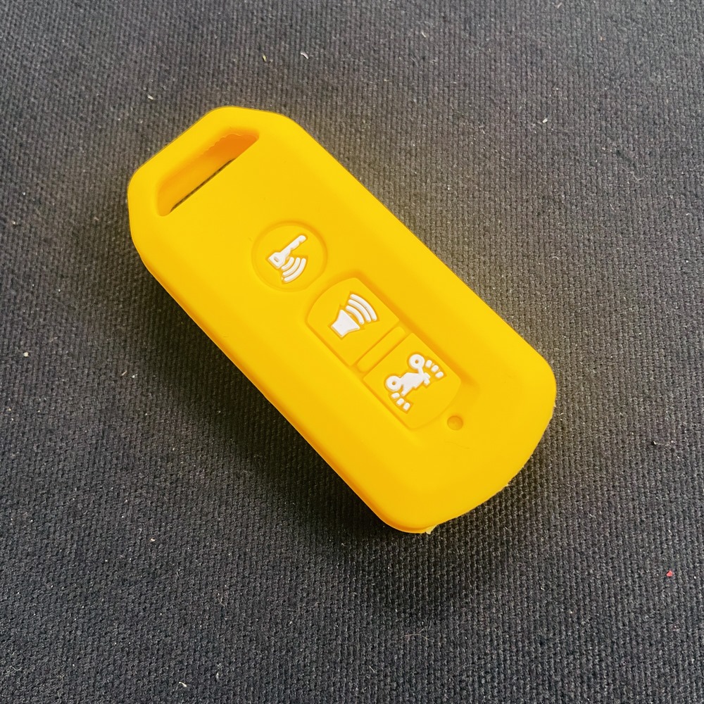 ỐP VỎ BỌC BẢO VỆ CHÌA KHÓA SMARTKEY 3 NÚT NHỰA DẺO CAO CẤP (MÀU VÀNG)