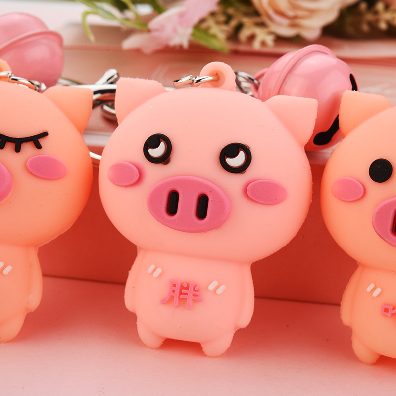 HCM Móc khóa Heo Hồng đa sắc thái kute nguyên khối kèm Chuông