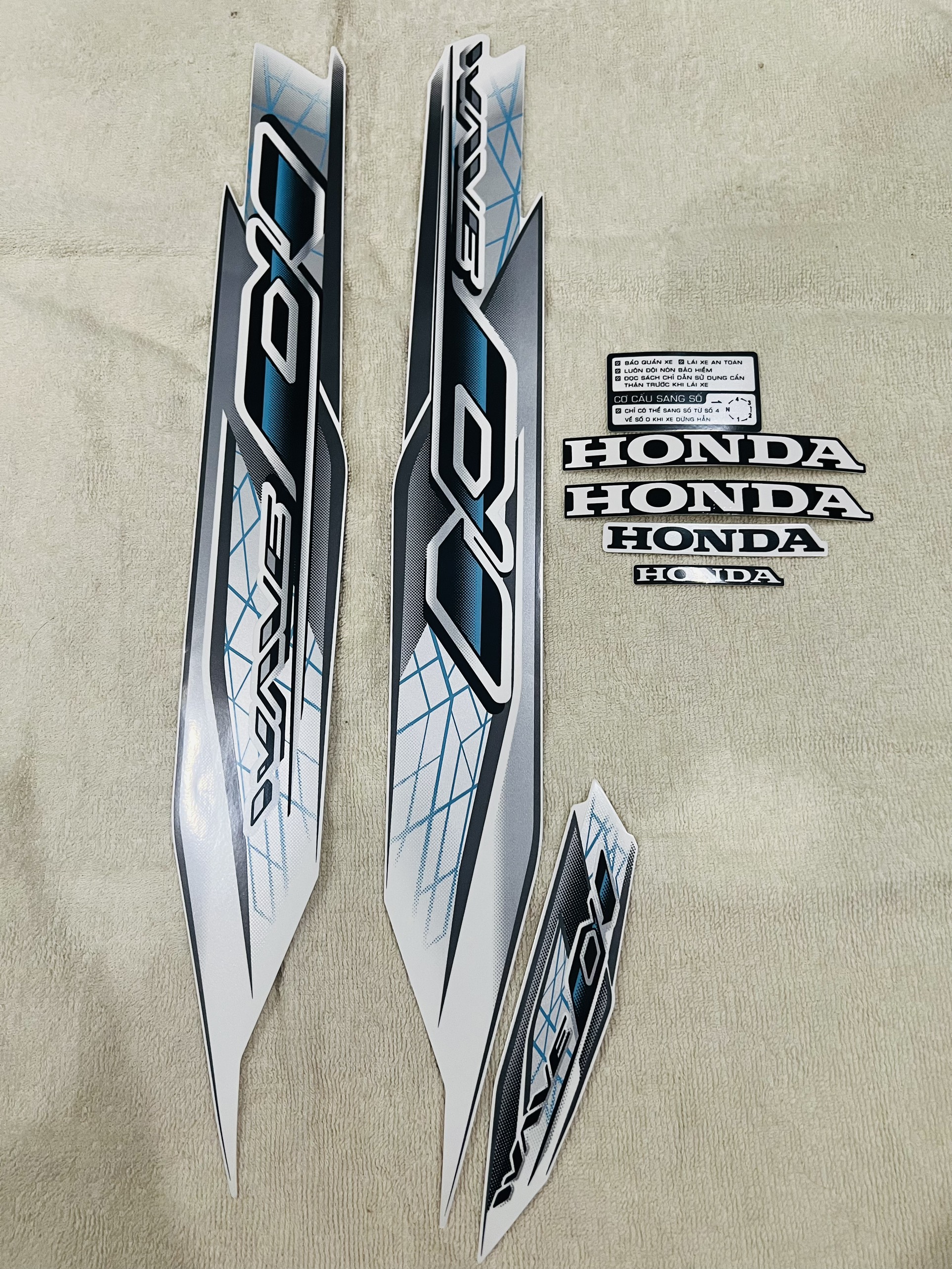 Bộ tem decal dán xe máy honda wave a 2024 wave anpha wave alpha màu trắng bạc zin thái siêu đẹp