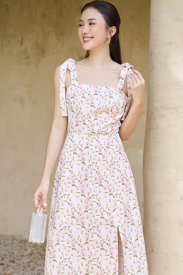 Đầm midi suông lụa cotton in hoa xẻ tà Maybi