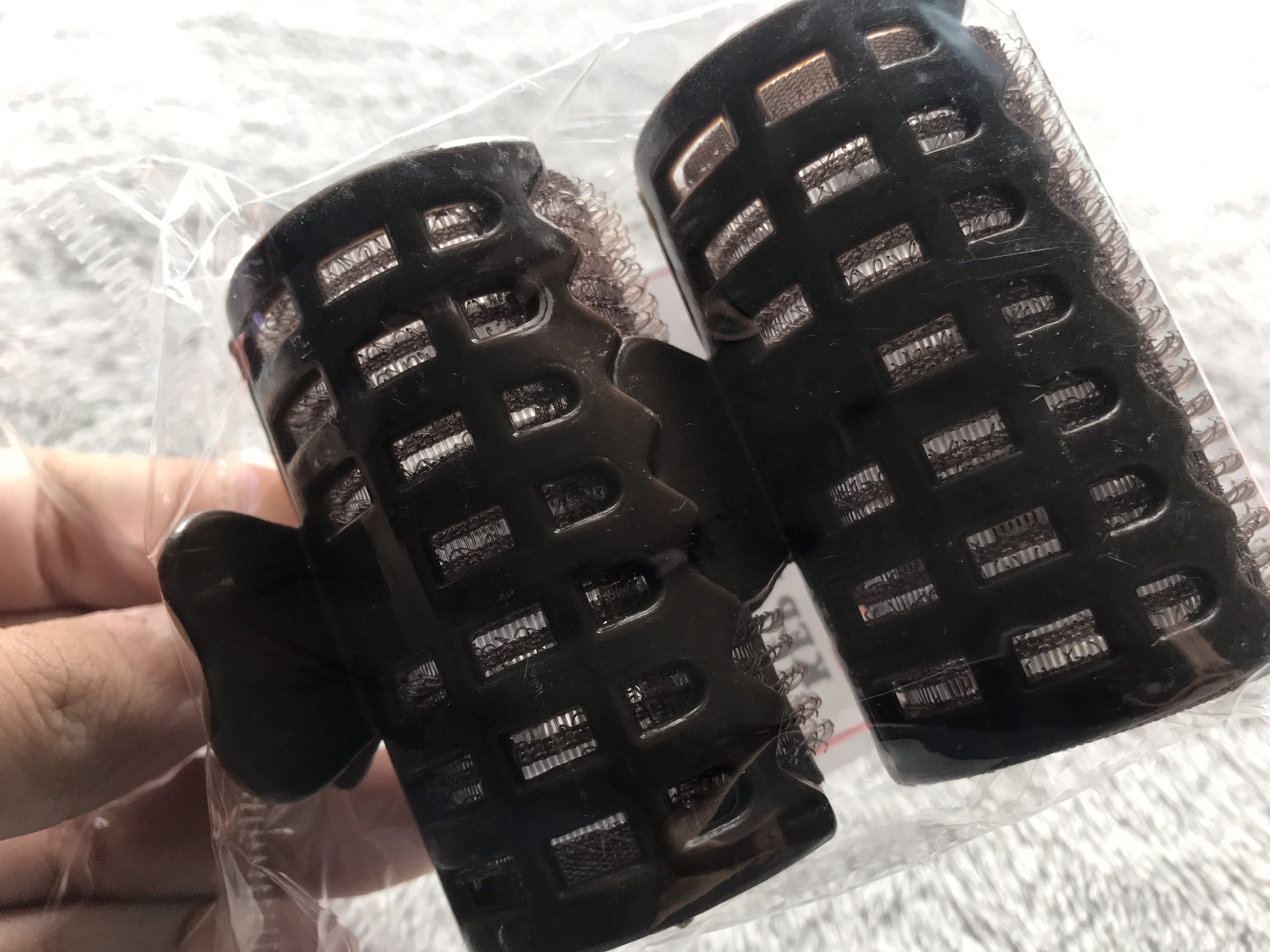 [HCM]Combo 2 Lô Quấn Tóc Tự Dính Có Kẹp Tóc Đẹp Loại Vừa