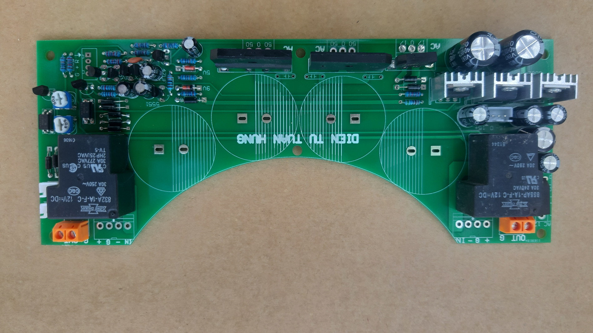 Source Circuit with 8 Capacitors