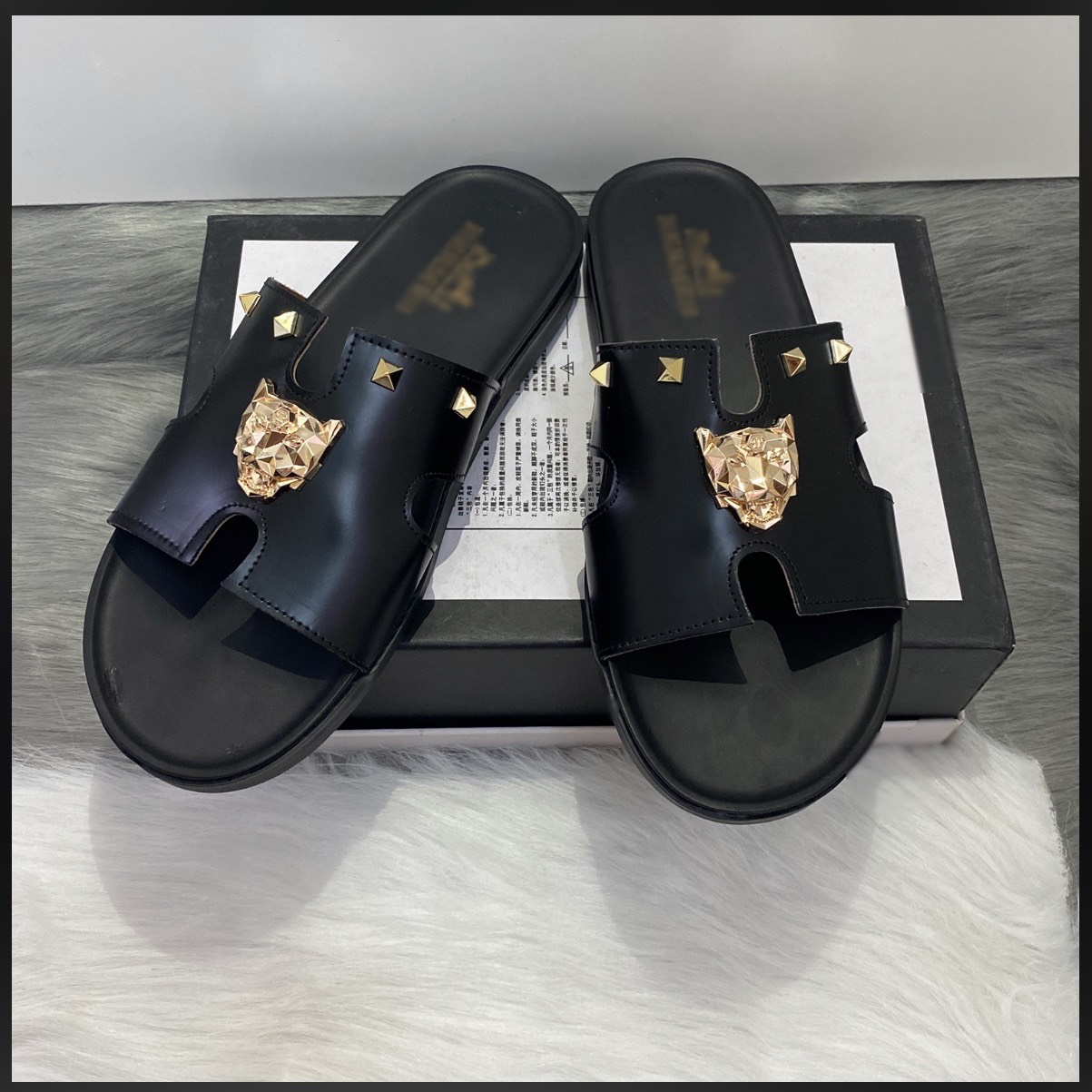 Dép lê da H đen mặt vàng nam