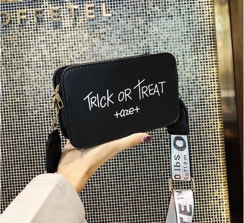 Túi xách thời trang Trich or Treat
