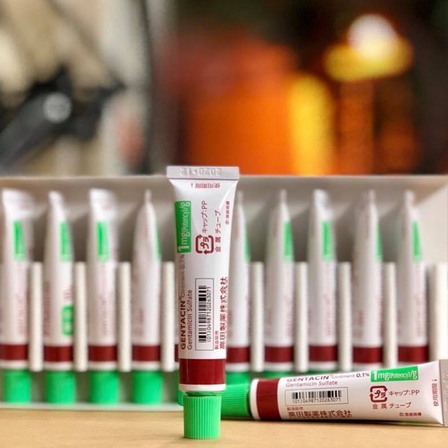 Kem mờ sẹo Gentacin 10g Nhật Bản