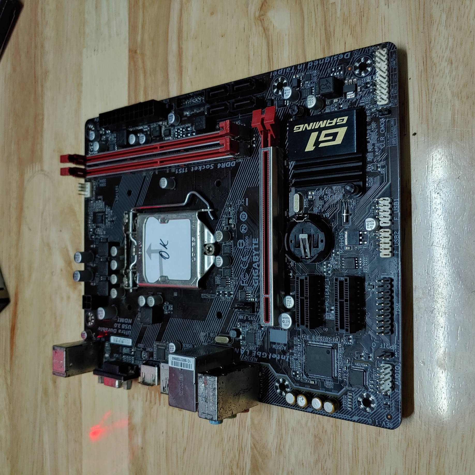 Main Gigabyte H110M-Gaming 3 zin sáng mới 98% kô Fe (BH 1Tháng)