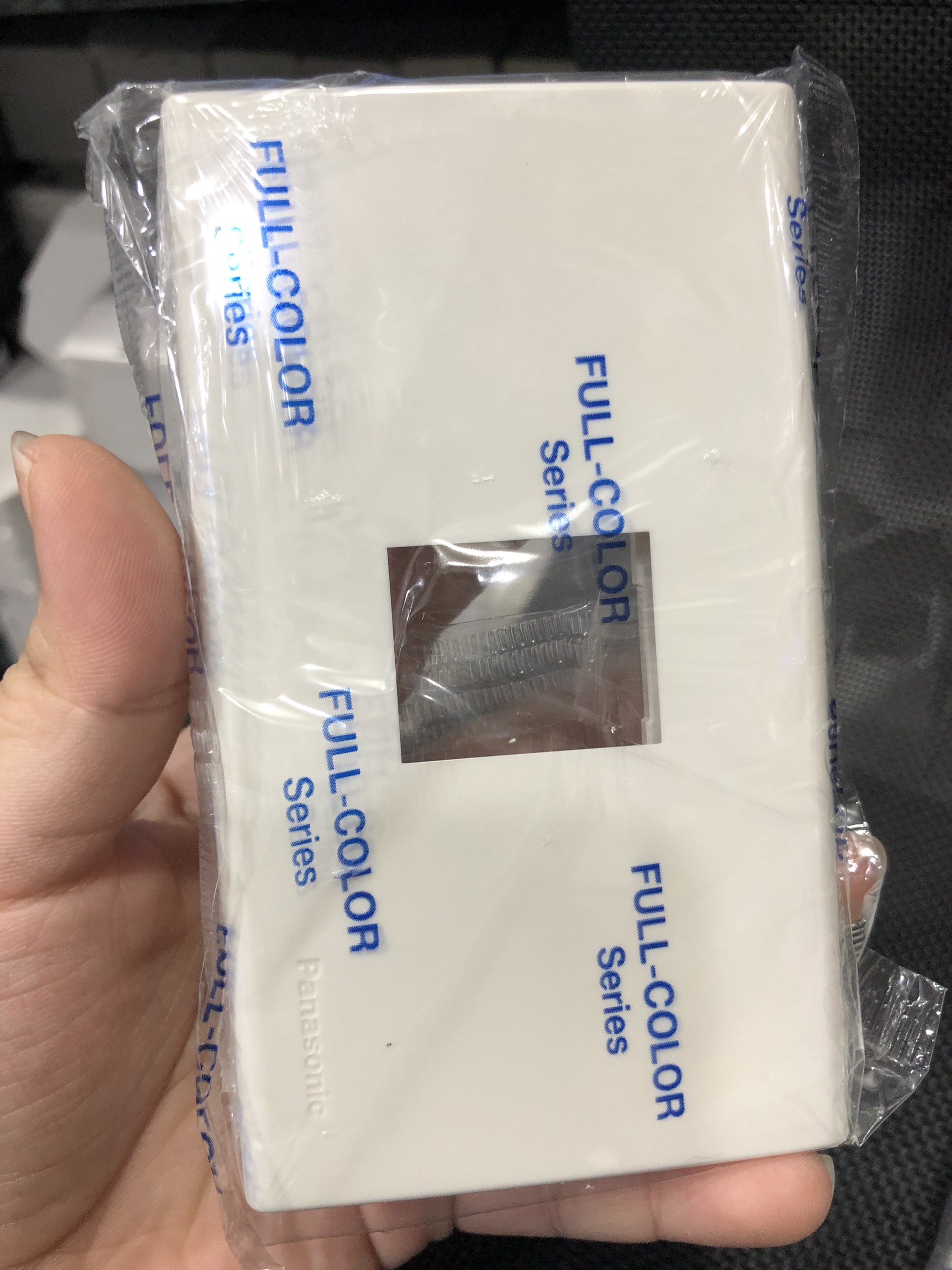 Mặt thiết bị Panasonic dùng cho ổ cắm, công tắc dòng Full (mặt 1-2-3-4-6) - Hàng chính hãng