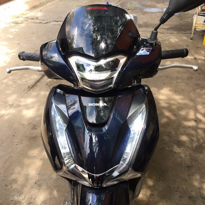 Kính chắn gió SH 2018