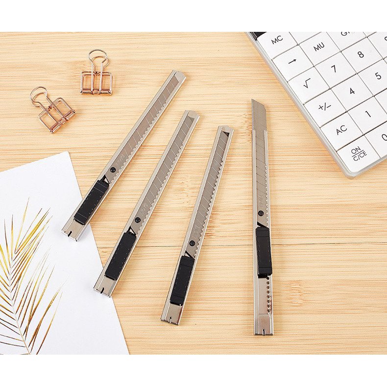 Dao rọc giấy vỏ inox Baoke 9mm