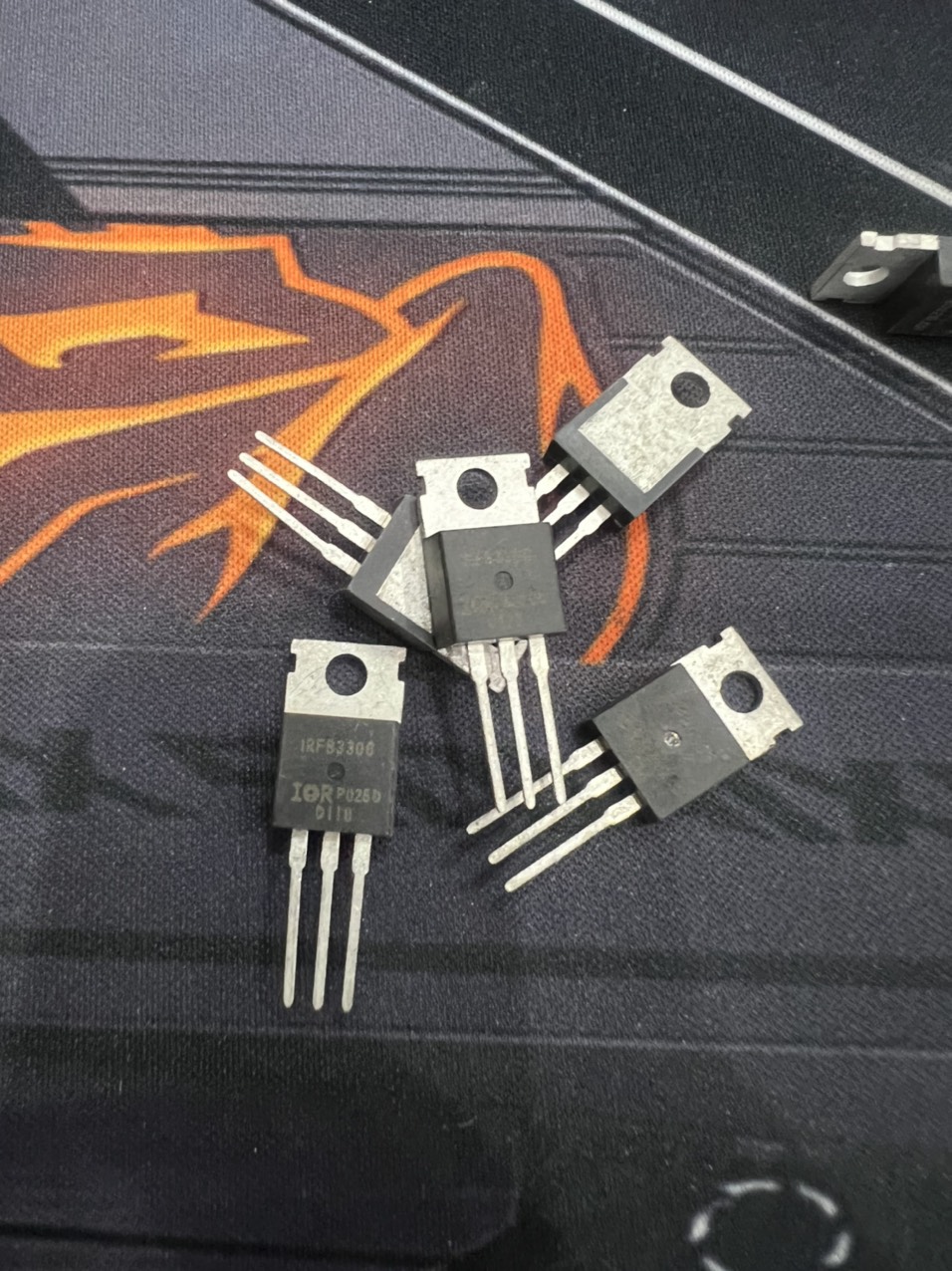 Mosfet irfb3306 to-220 160a 60v kênh n