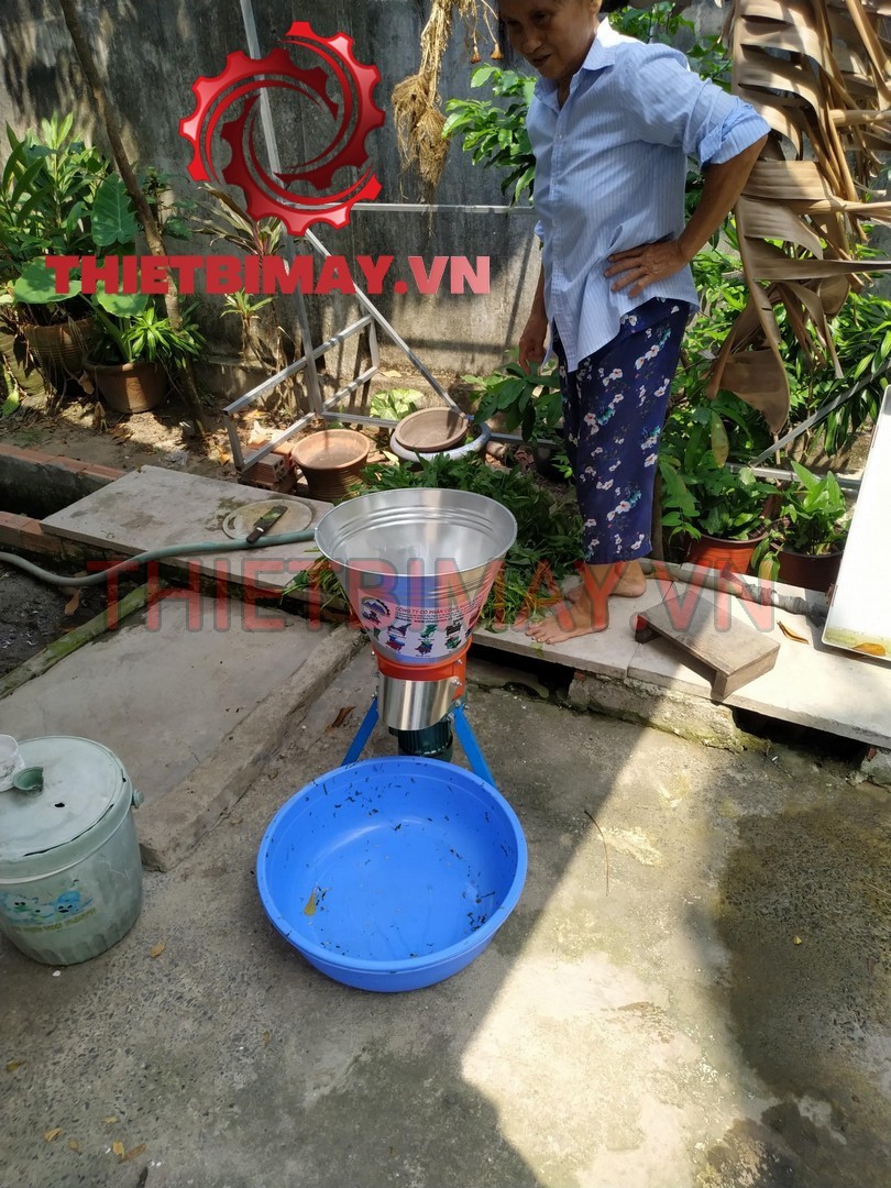 Máy băm cỏ voi rau cổ tròn