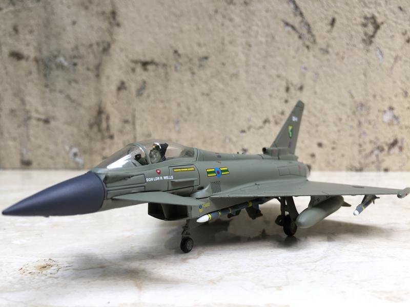 [HCM]Mô hình Máy bay Eurofighter Typhoon  1:100