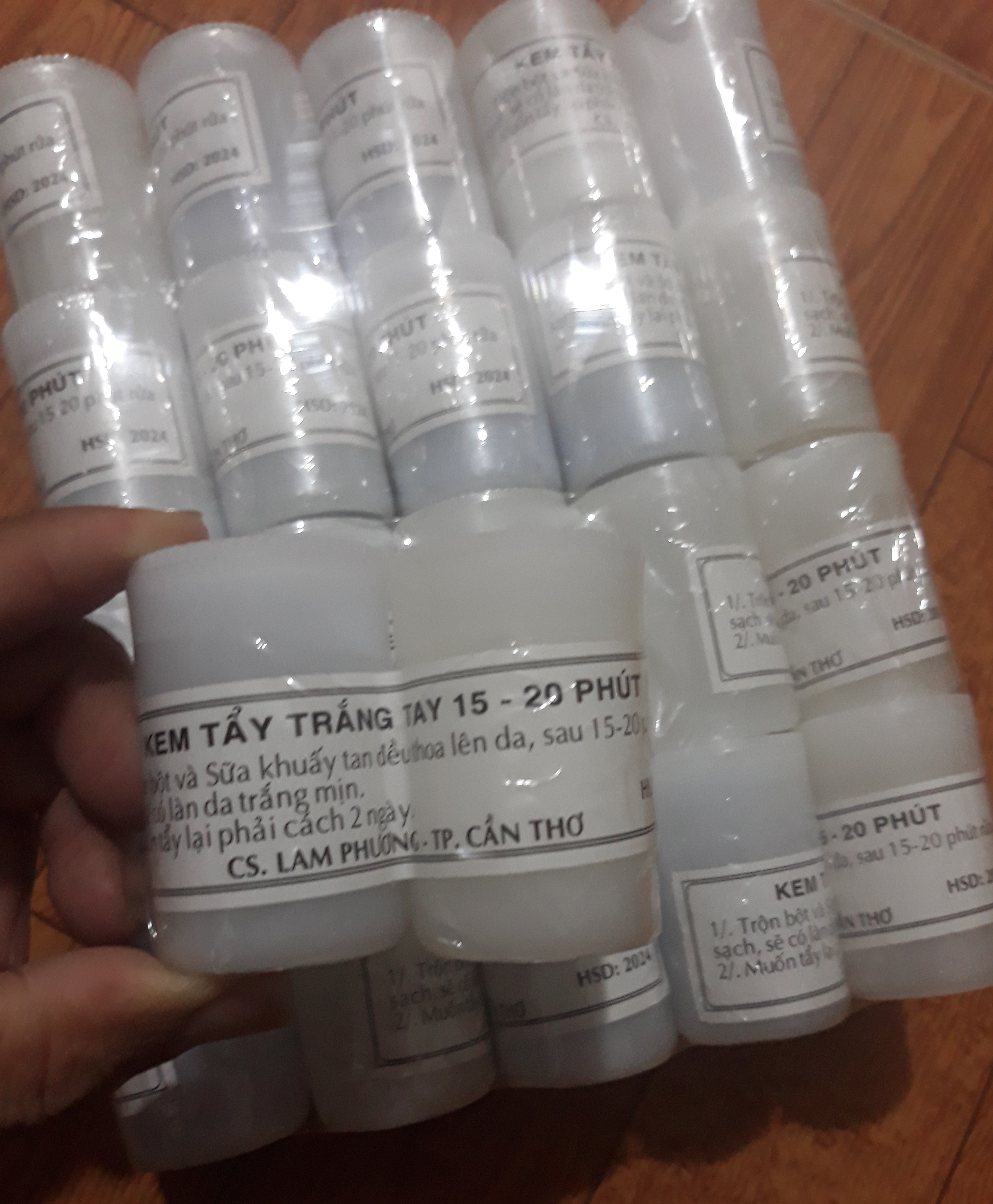 kem tẩy trắng tay cấp tốc 20 phút