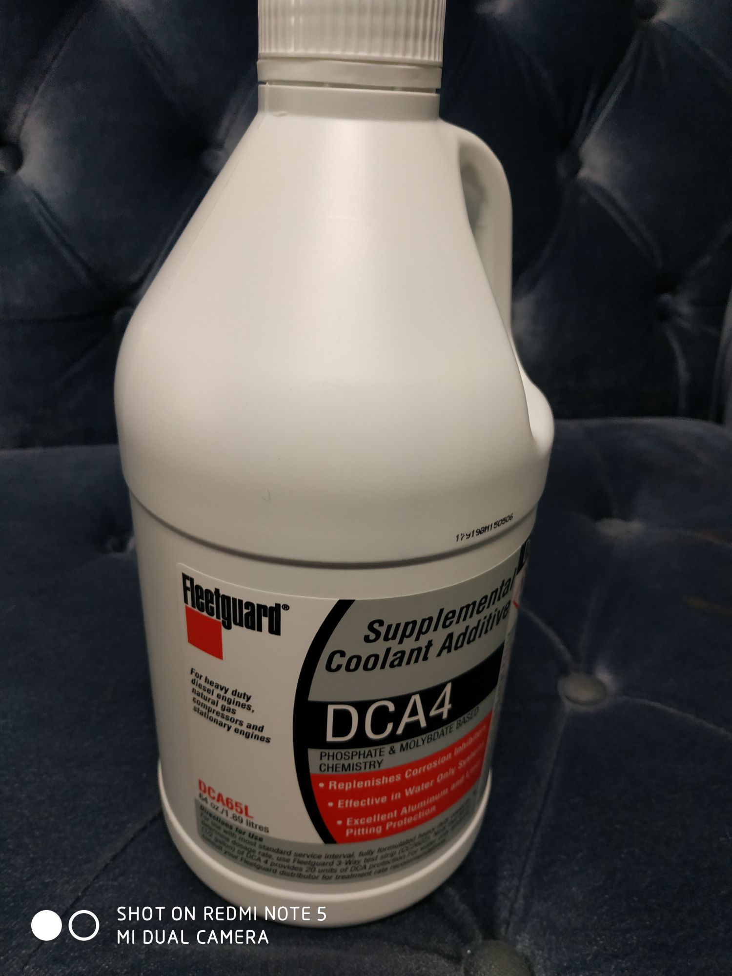 Nước làm mát động cơ Fleetguard DCA65L, 1.89 lít