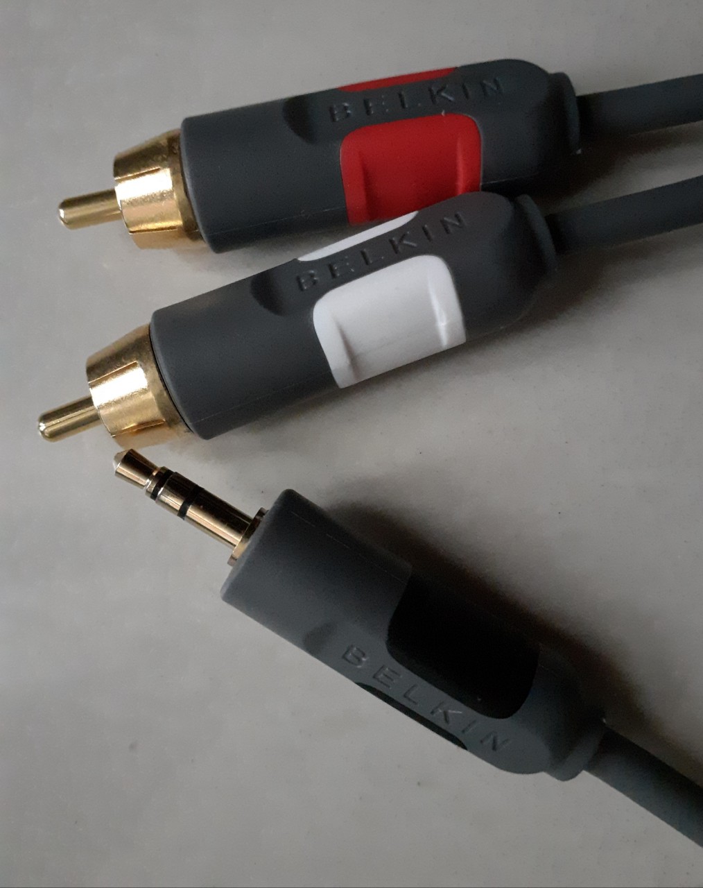 [HCM]DÂY 35LI RA 2 AV HÃNG BELKIN CỦA MỸ