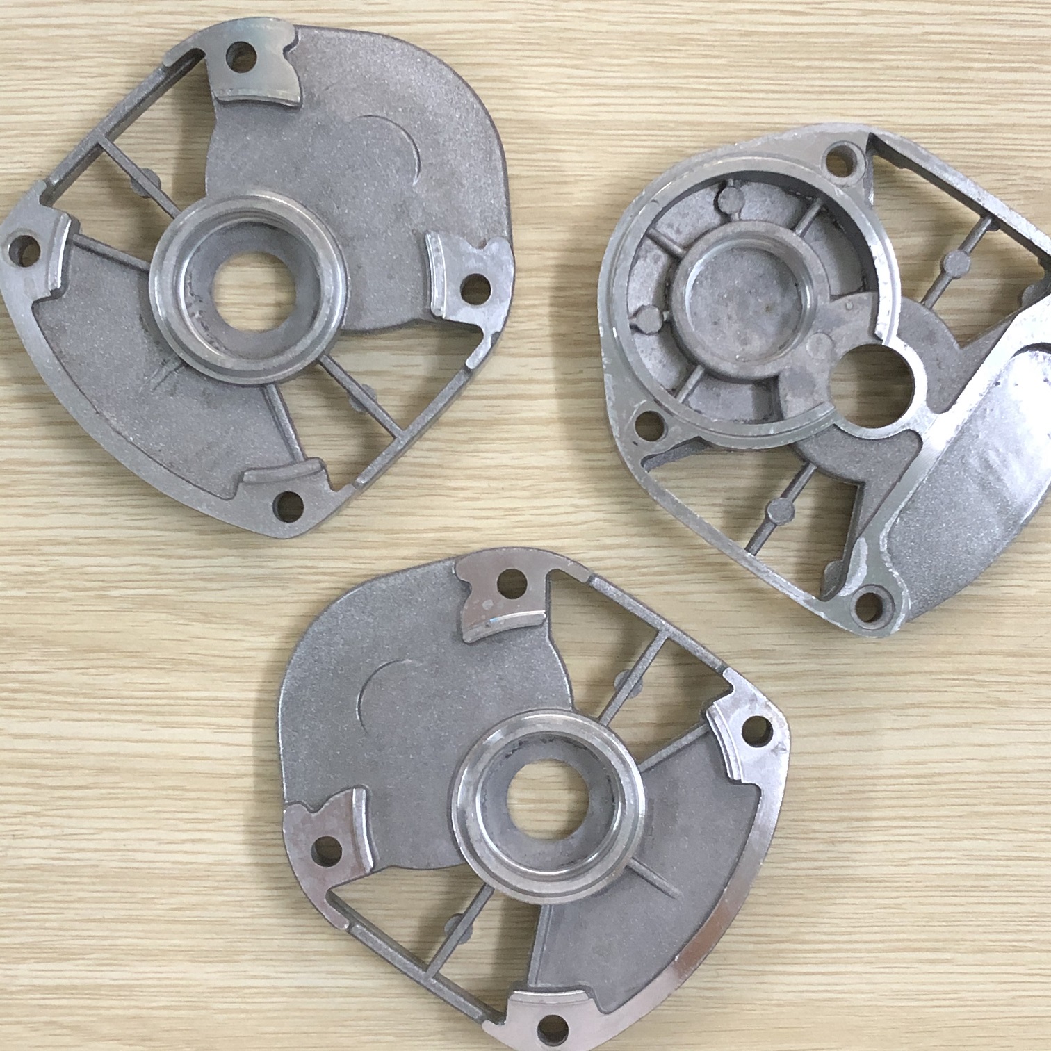 Mặt bích - Nắp hộp nhông đục Makita 0810 bằng nhôm (GEAR HOUSING COVER, 157628-6)