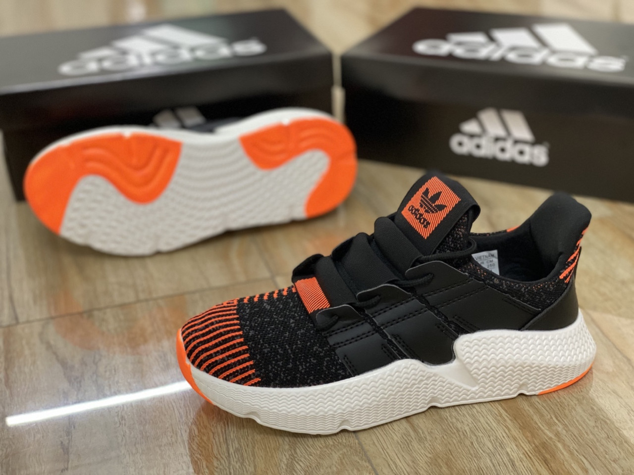 Giày adidas PROPHERE CAM
