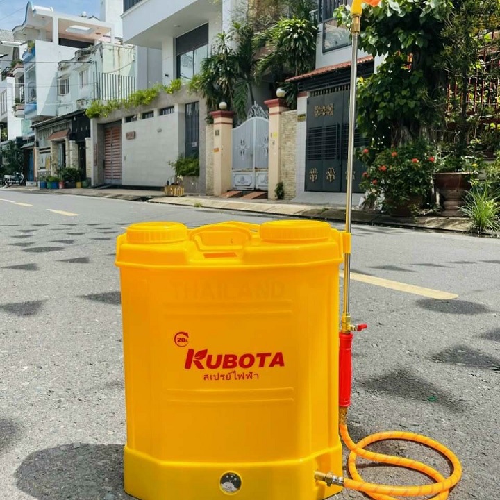 Bình xịt điện 2 bơm KUBOTA 20 lít accu lớn
