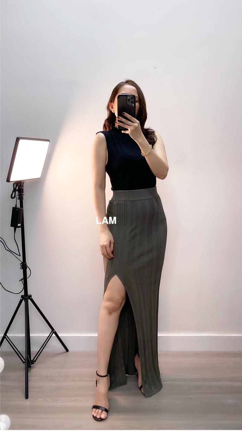 Chân váy GUESS SKIRT