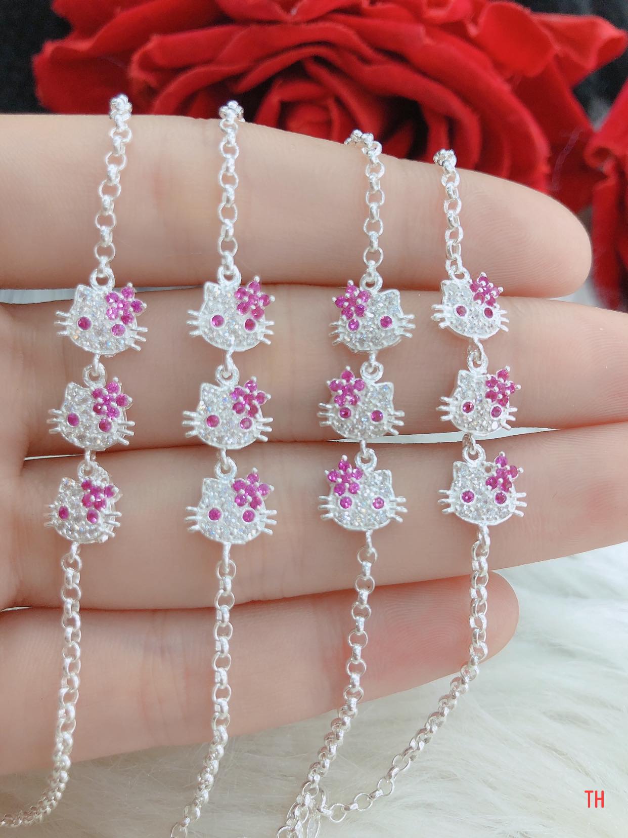 Lắc tay bạc Hello Kitty cho bé