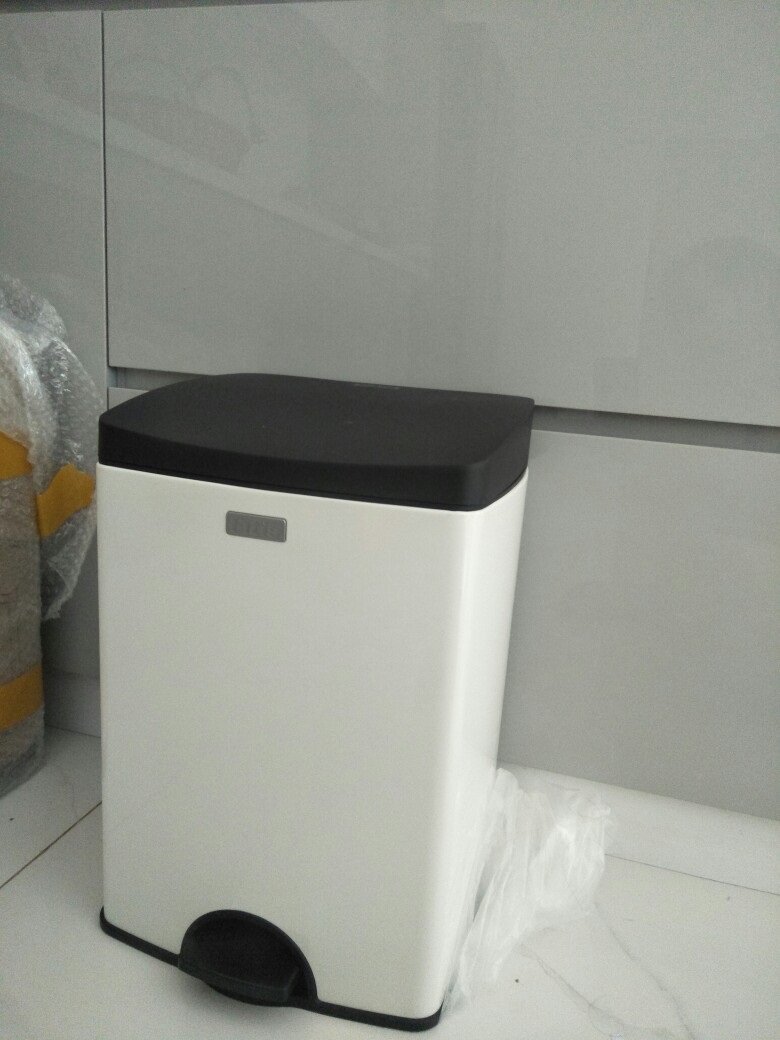 Thùng Rác INOX 15L ( BẢO HÀNH 12T)