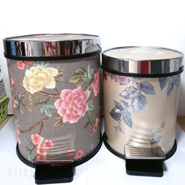 Thùng rác bật rác gấm đẹp
