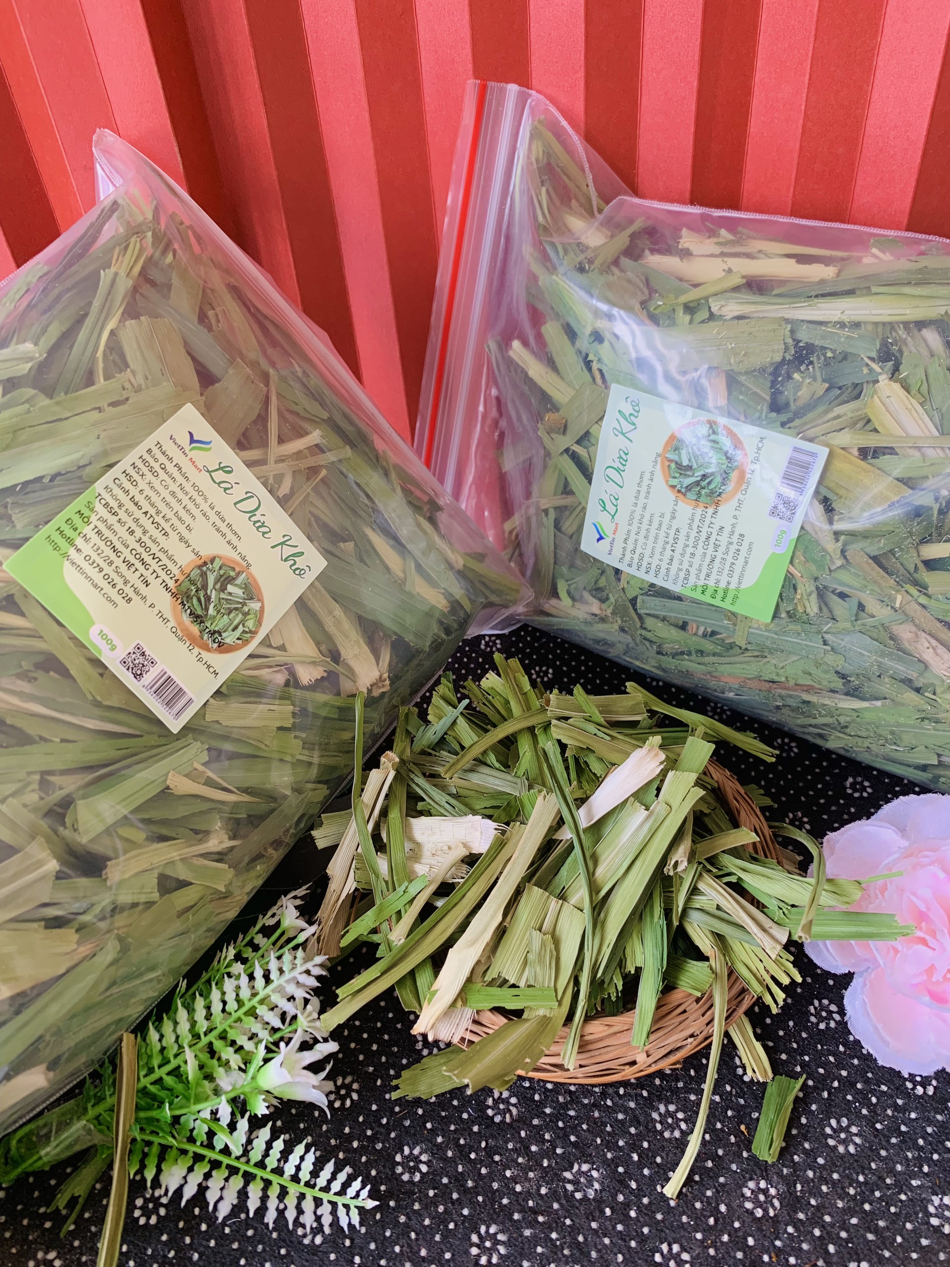 LÁ DỨA (LÁ NẾP) SẤY KHÔ THƠM TỰ NHIÊN 100G