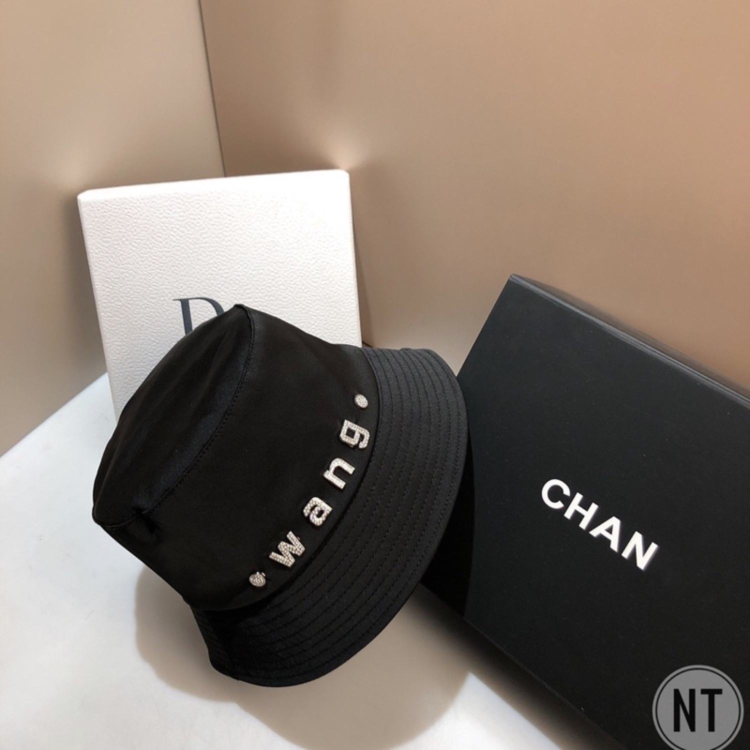 Mũ vành bucket wang đá lụa